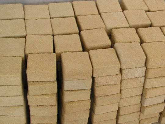 China Yellow Sandstone Natural Split Cubes Pavers
